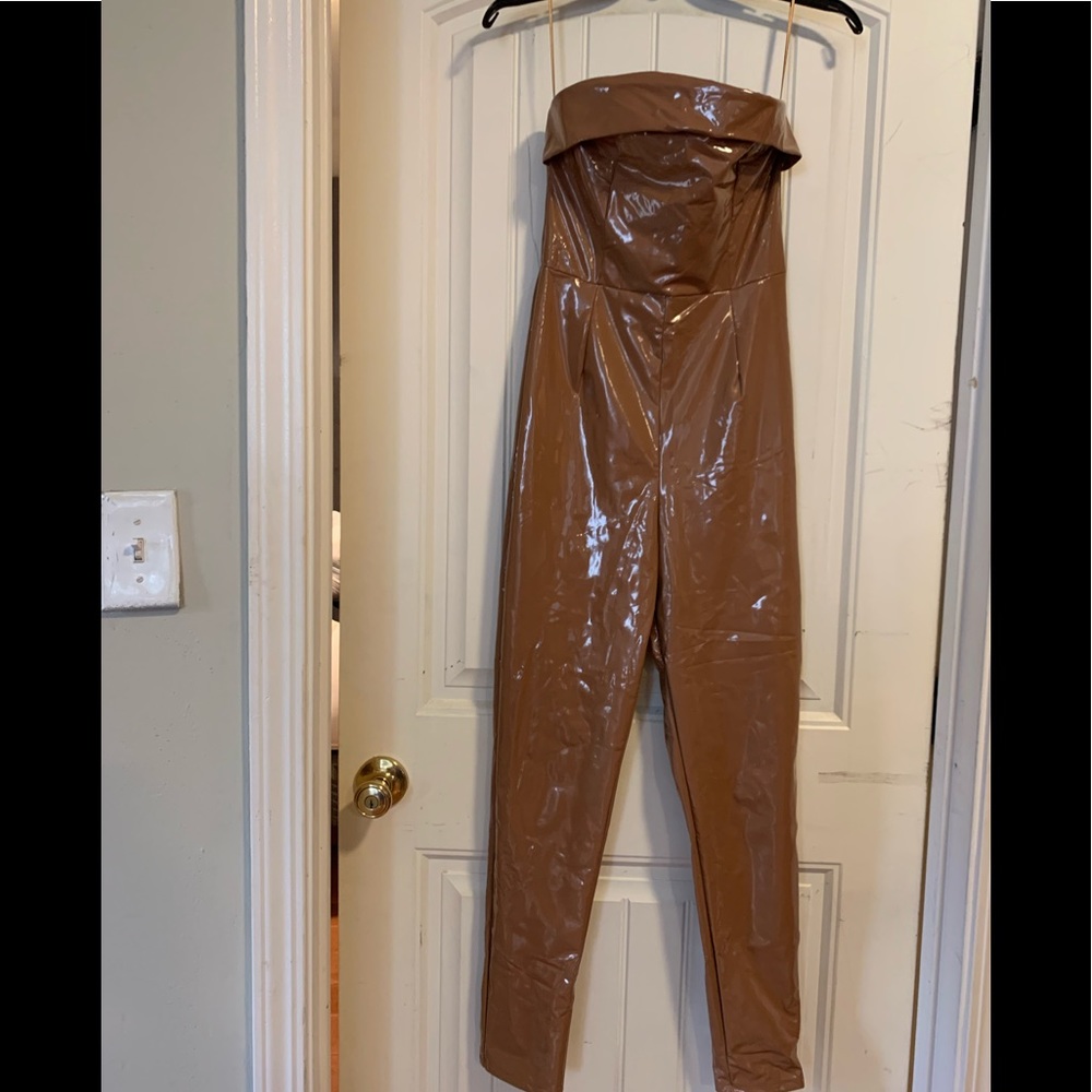 Pretty  fashion nova jumpsuit size (S)